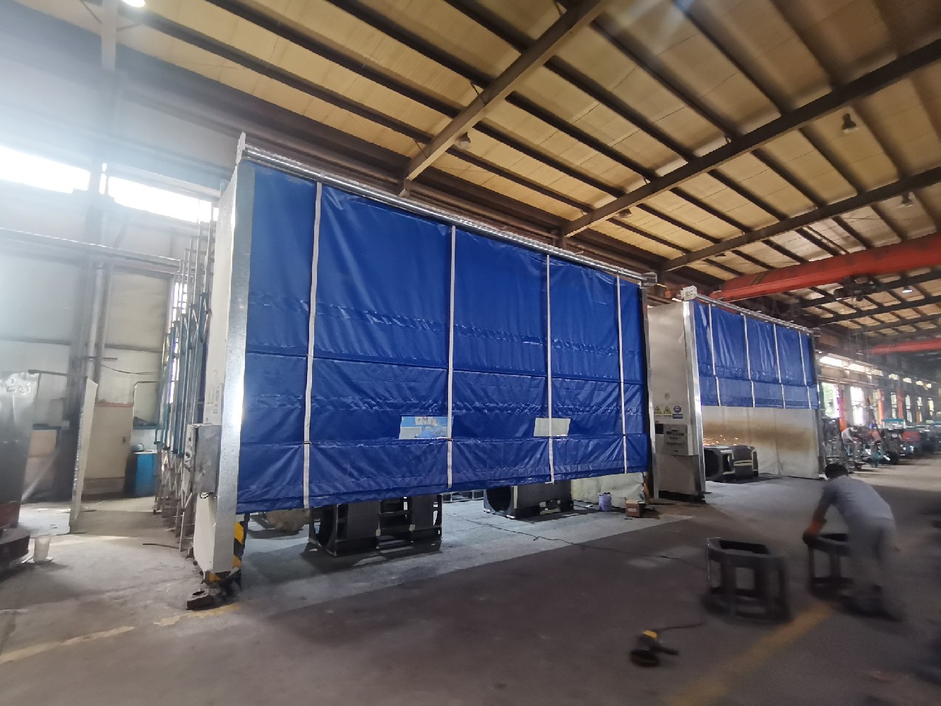 ����ĳ��˾�Ƅ�(d��ng)��sʽ��ĥ��